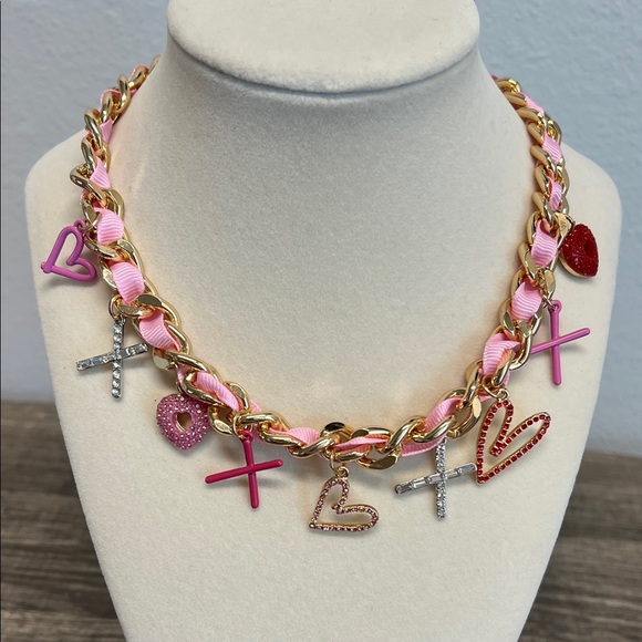 Betsey Johnson Jewelry - Betsey Johnson | Pink Ribbon & XOXO Necklace 💖